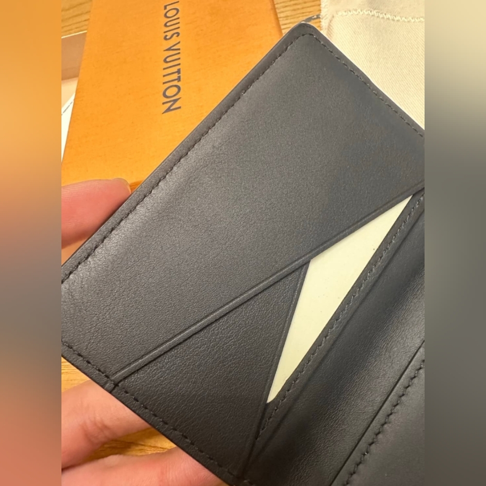 Louis Vuitton Pocket Organizer - Picture 7 of 8